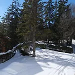 Cozy, Calme, Ski-in Et Ski-out Apartment